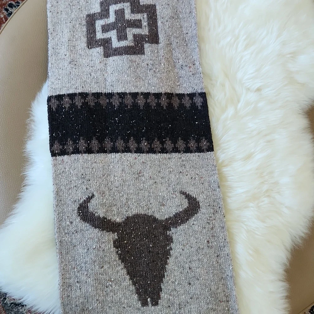 Beautiful NWT Pendleton Southwest Design Wool Scarf Or Shawl ๐ค๐๐ค๐ - Picture 5 of 16